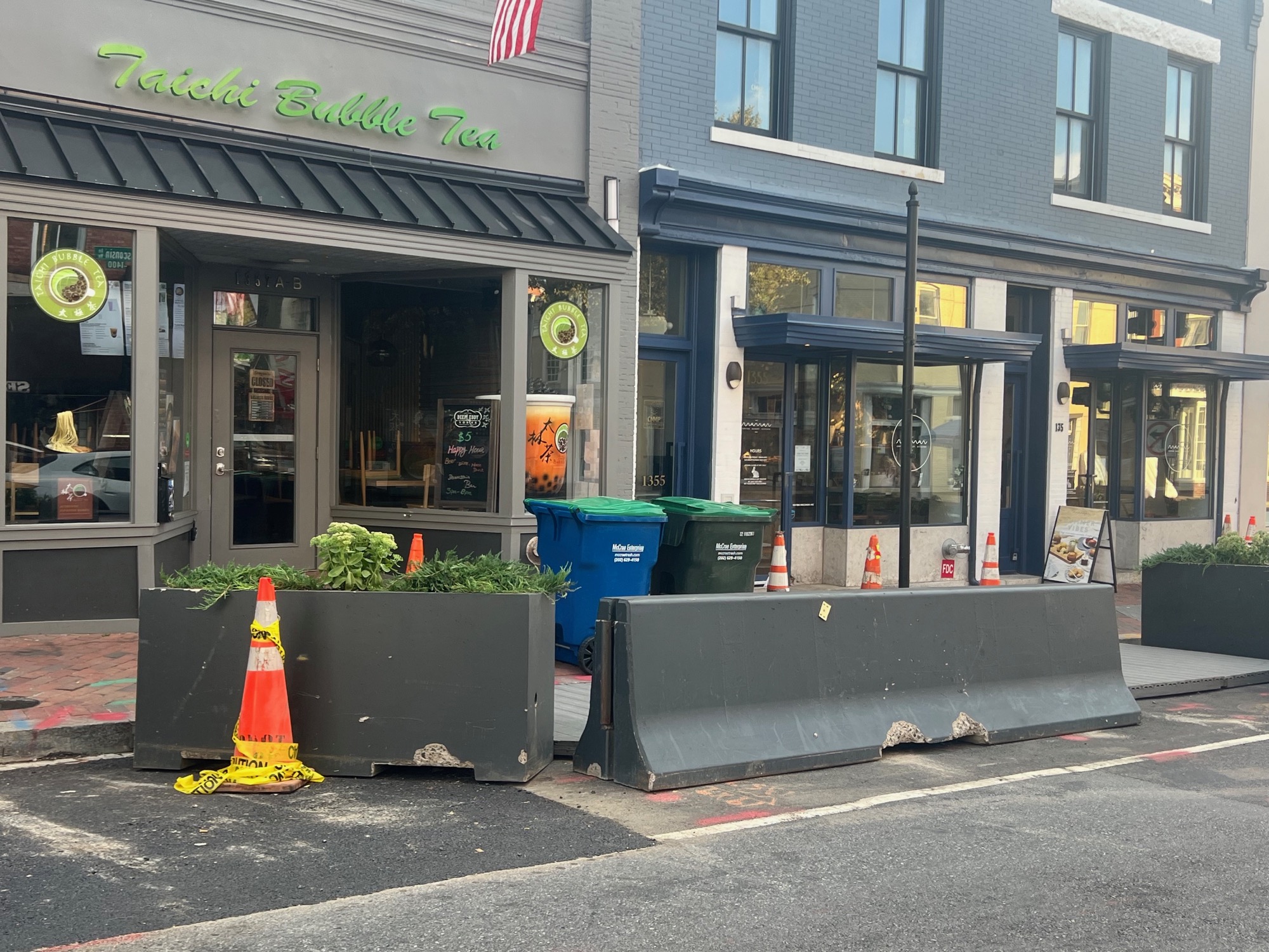 ReInvisioning Outdoor Dining in The Dish
